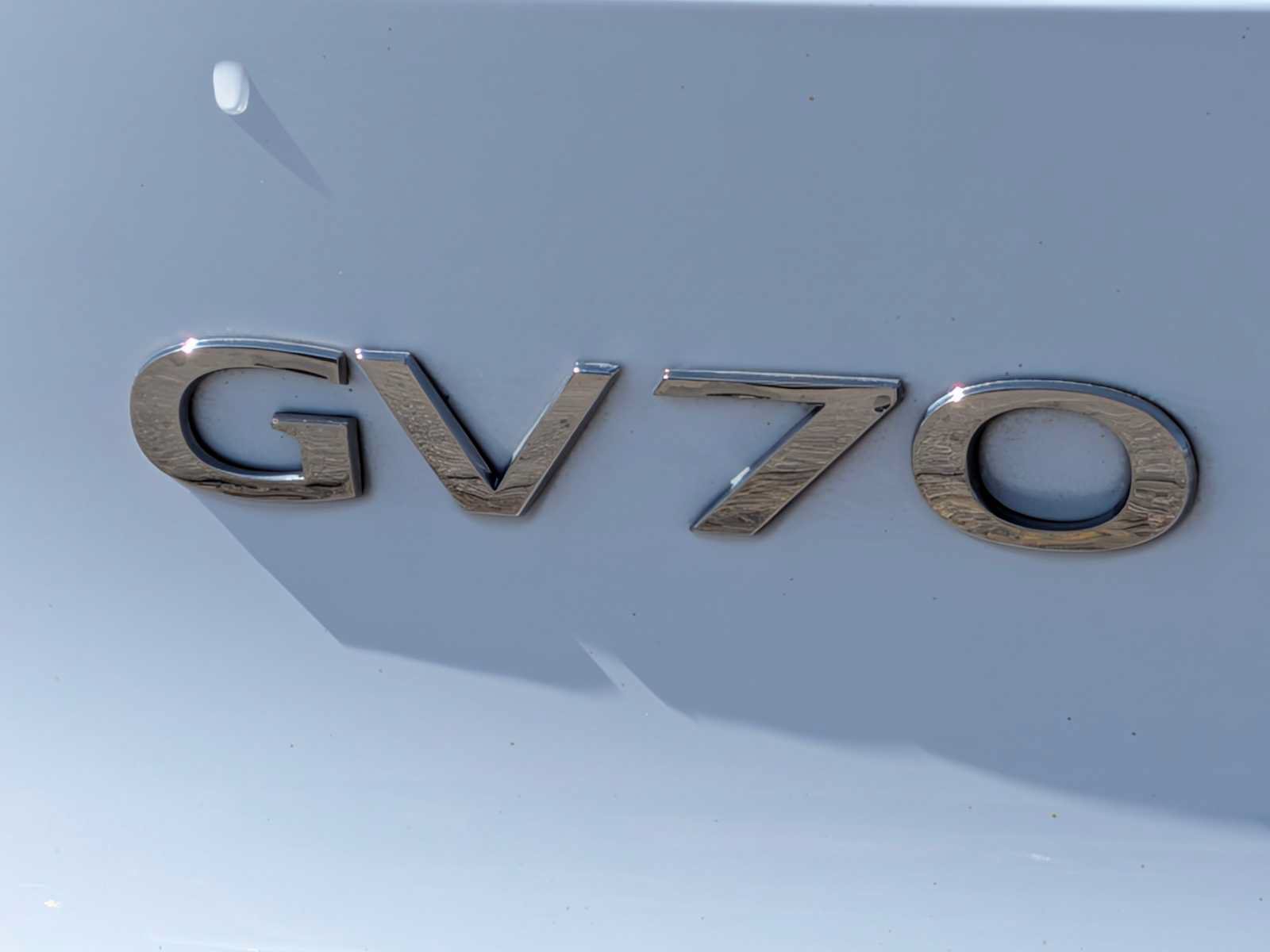 Used 2025 Genesis GV70 2.5T AWD/4WD image 12