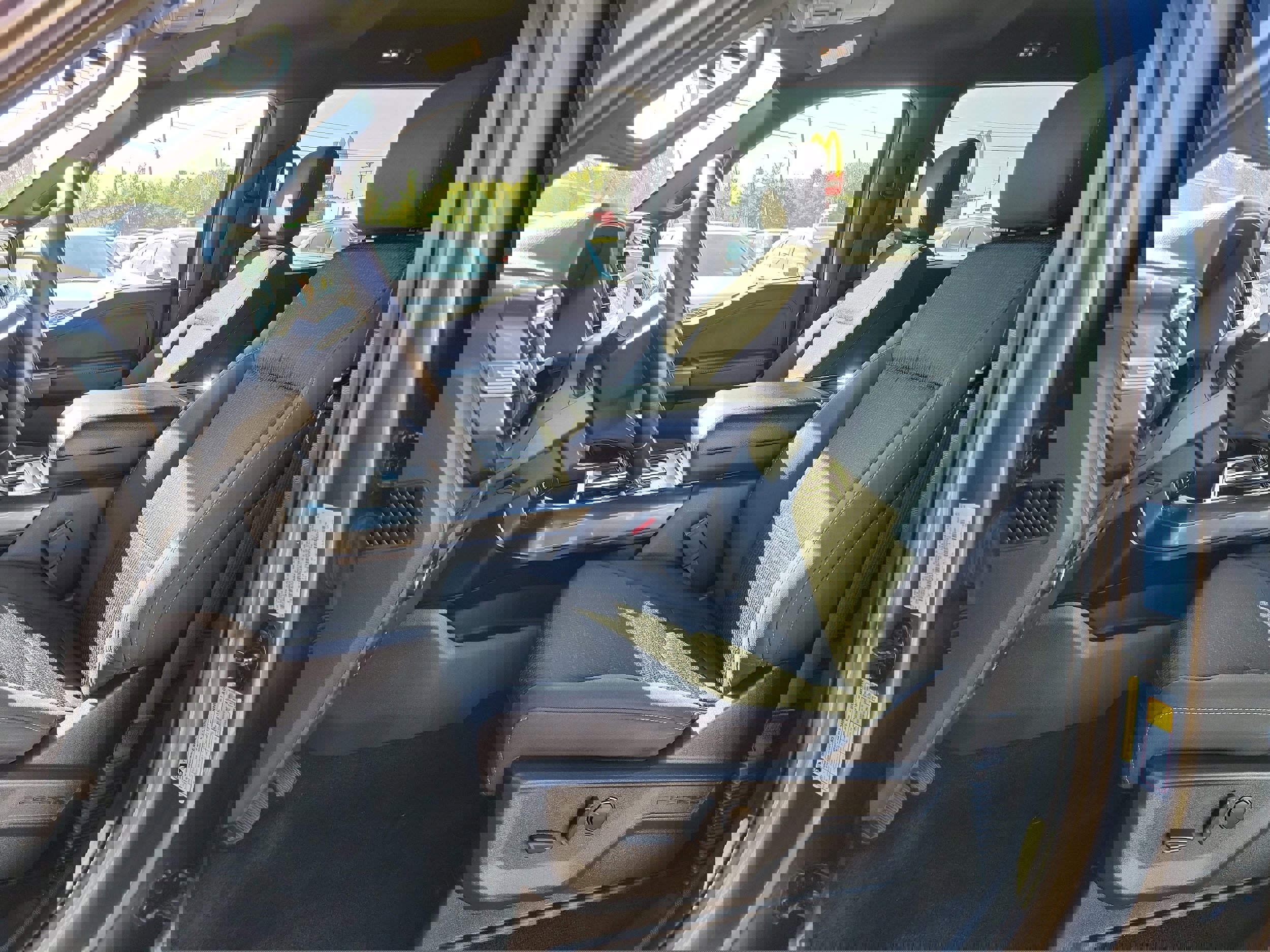 Certified 2022 Ford F150 XLT w/ Equipment Group 302A High image 20