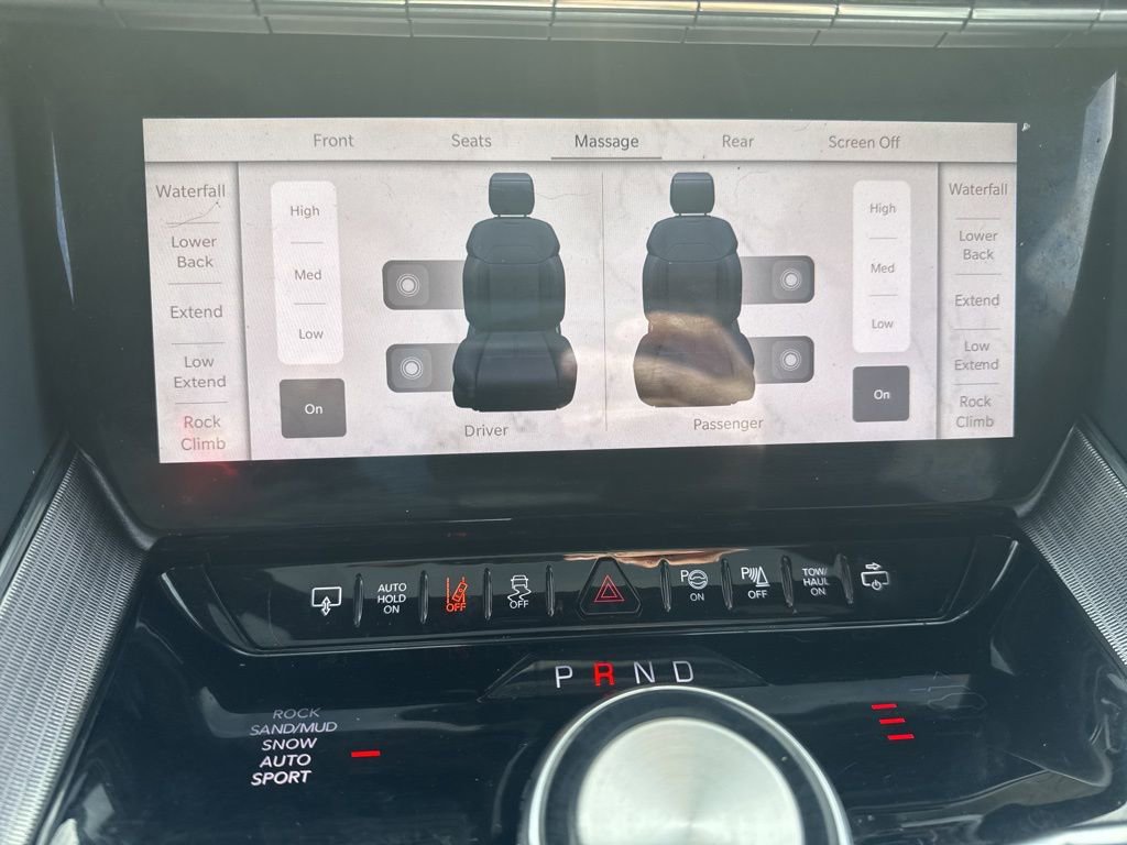 Used 2022 Jeep Grand Wagoneer Series III w/ Rear Seat Video Group 1 image 17