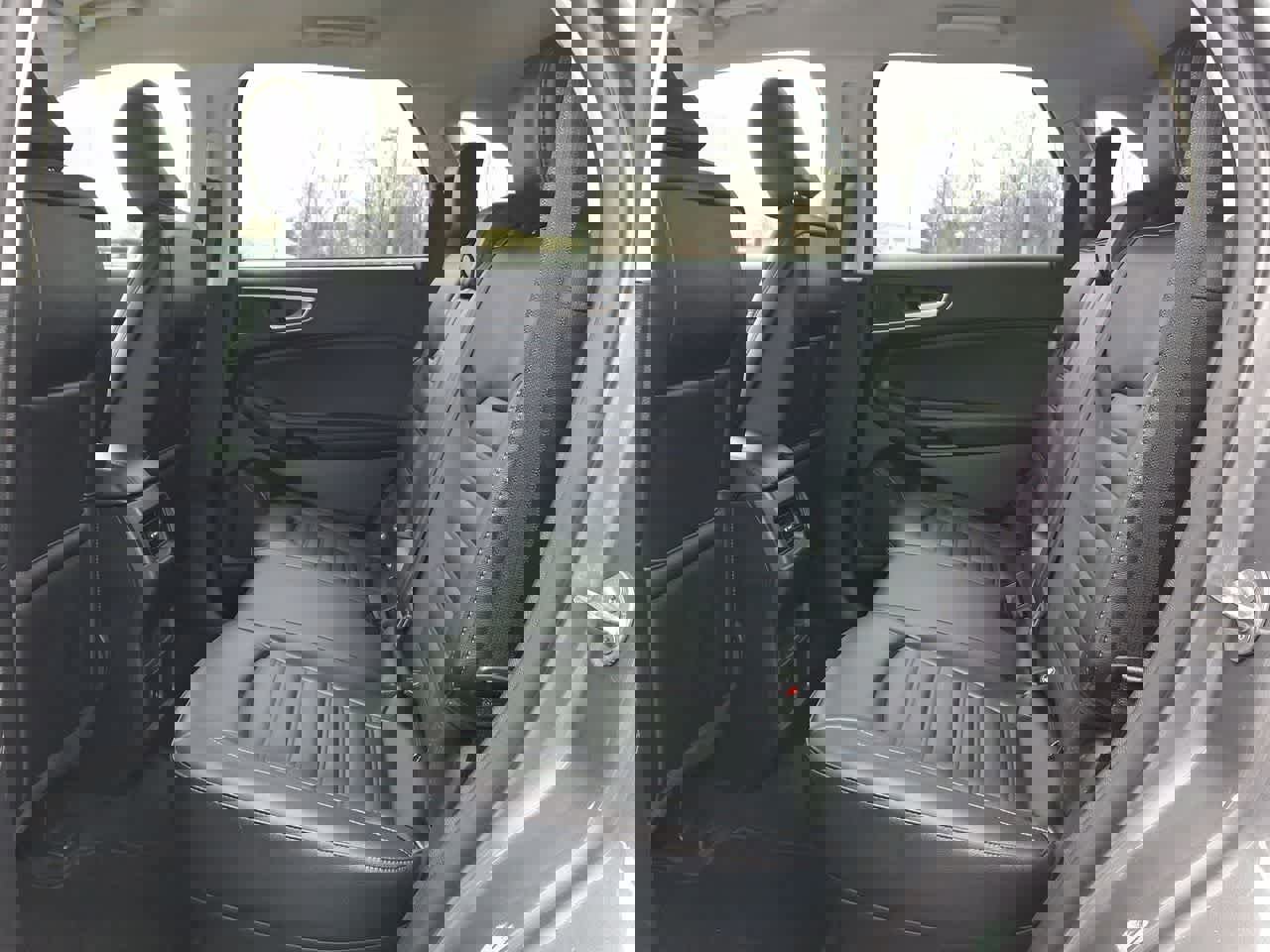 Certified 2024 Ford Edge SEL image 26