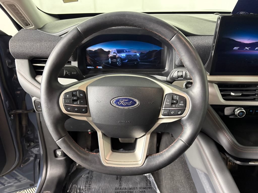 Certified 2025 Ford Explorer Active w/ Active Comfort Package AWD/4WD image 16