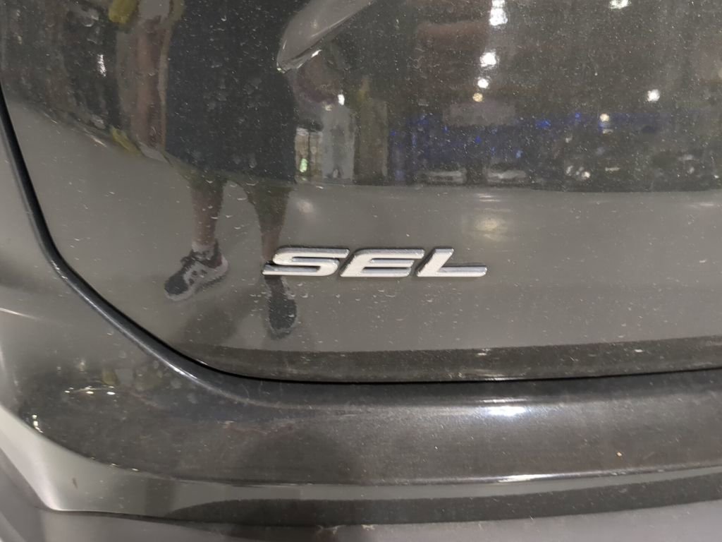 Certified 2022 Ford Edge SEL w/ Convenience Package image 11