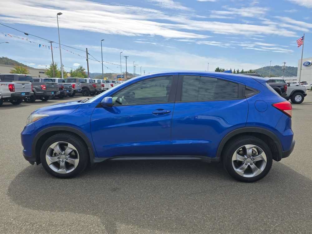 Used 2018 Honda HR-V LX image 2