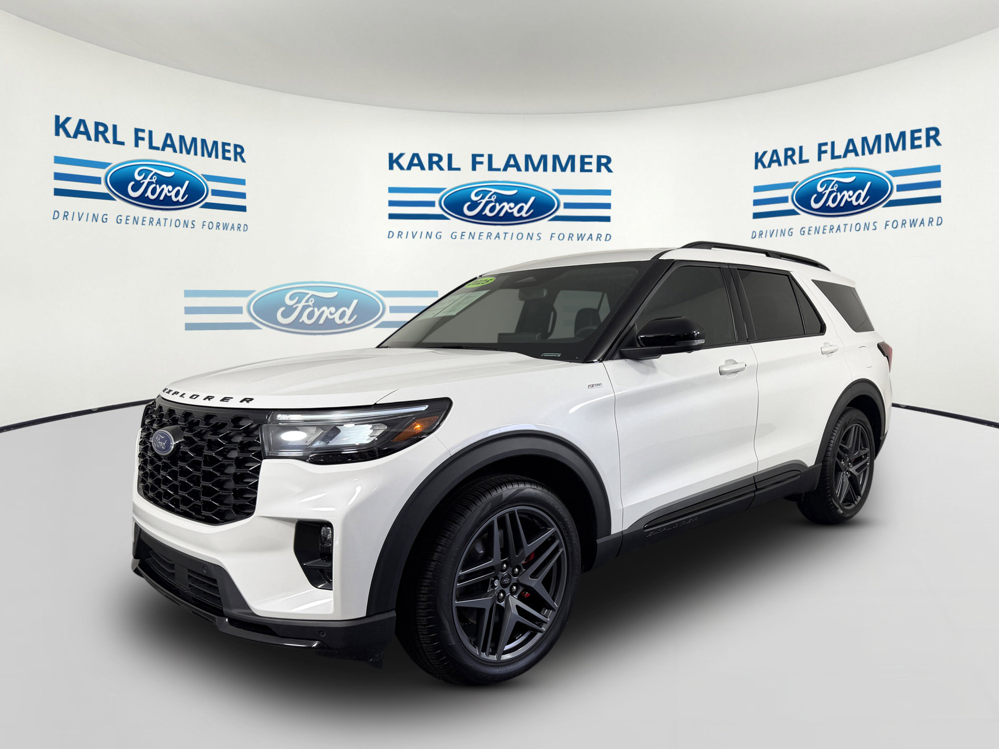 Certified 2025 Ford Explorer ST-Line w/ Premium Package RWD image 7