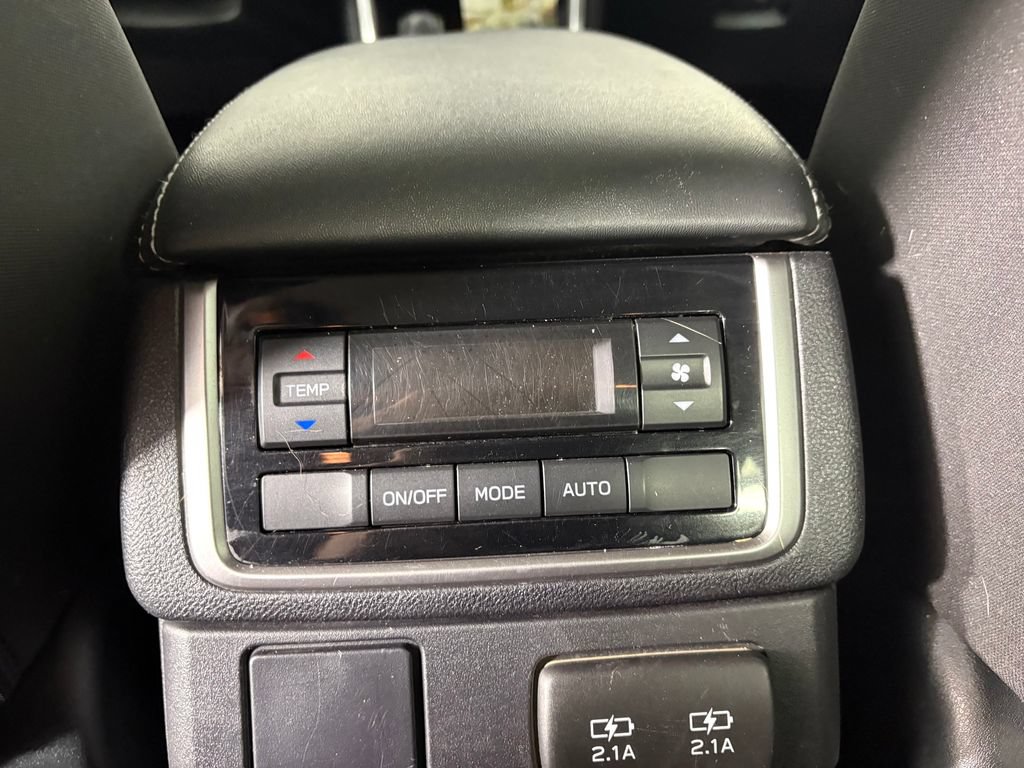 Used 2020 Subaru Ascent Premium w/ Convenience Package AWD/4WD image 29
