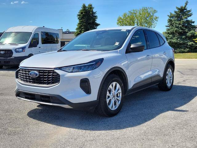 Certified 2025 Ford Escape Active AWD/4WD image 3