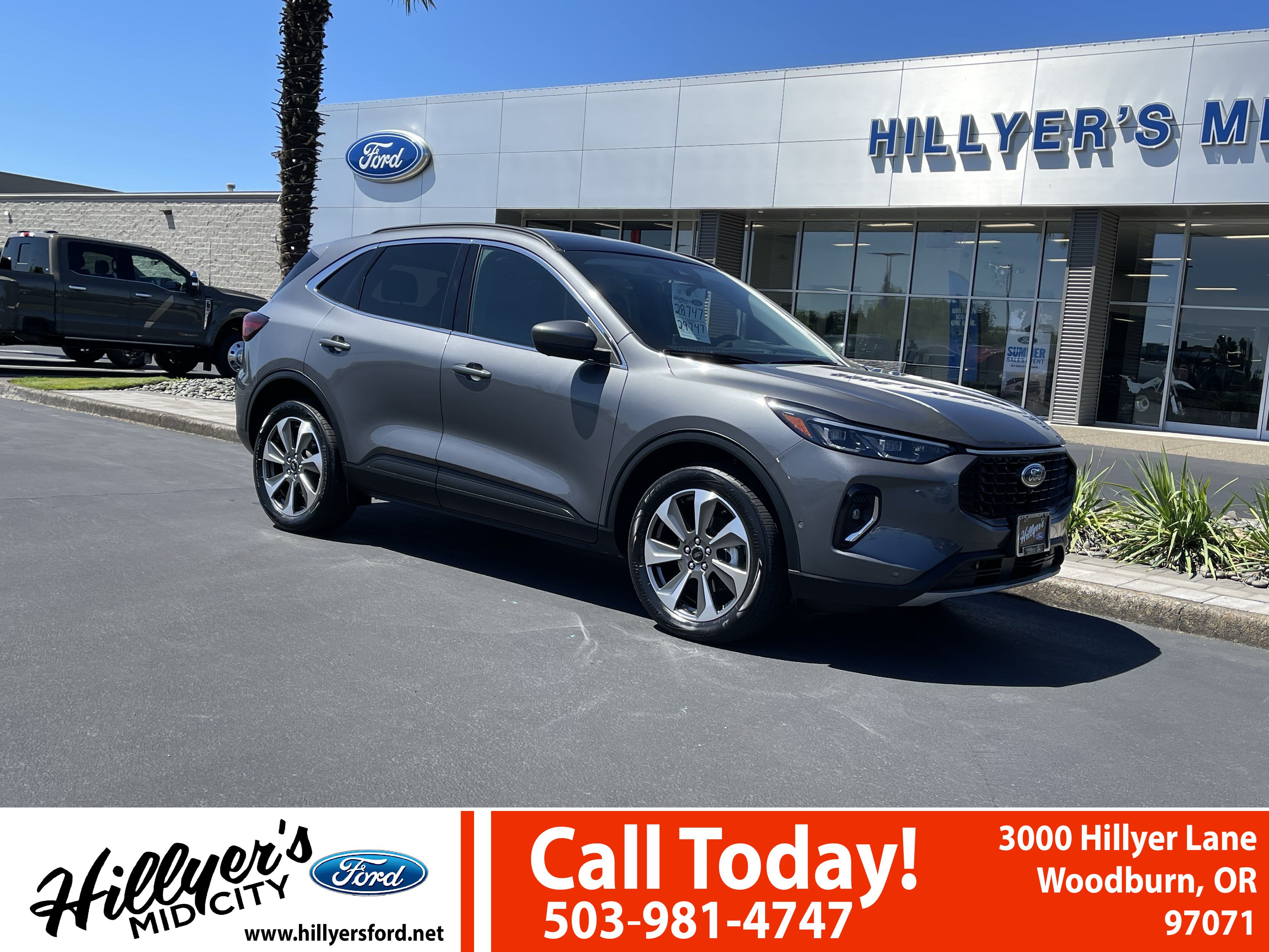 Certified 2023 Ford Escape Platinum w/ Premium Technology Package AWD/4WD image 1
