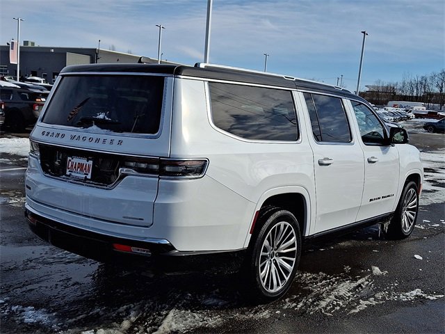 Used 2024 Jeep Grand Wagoneer L Series III image 4