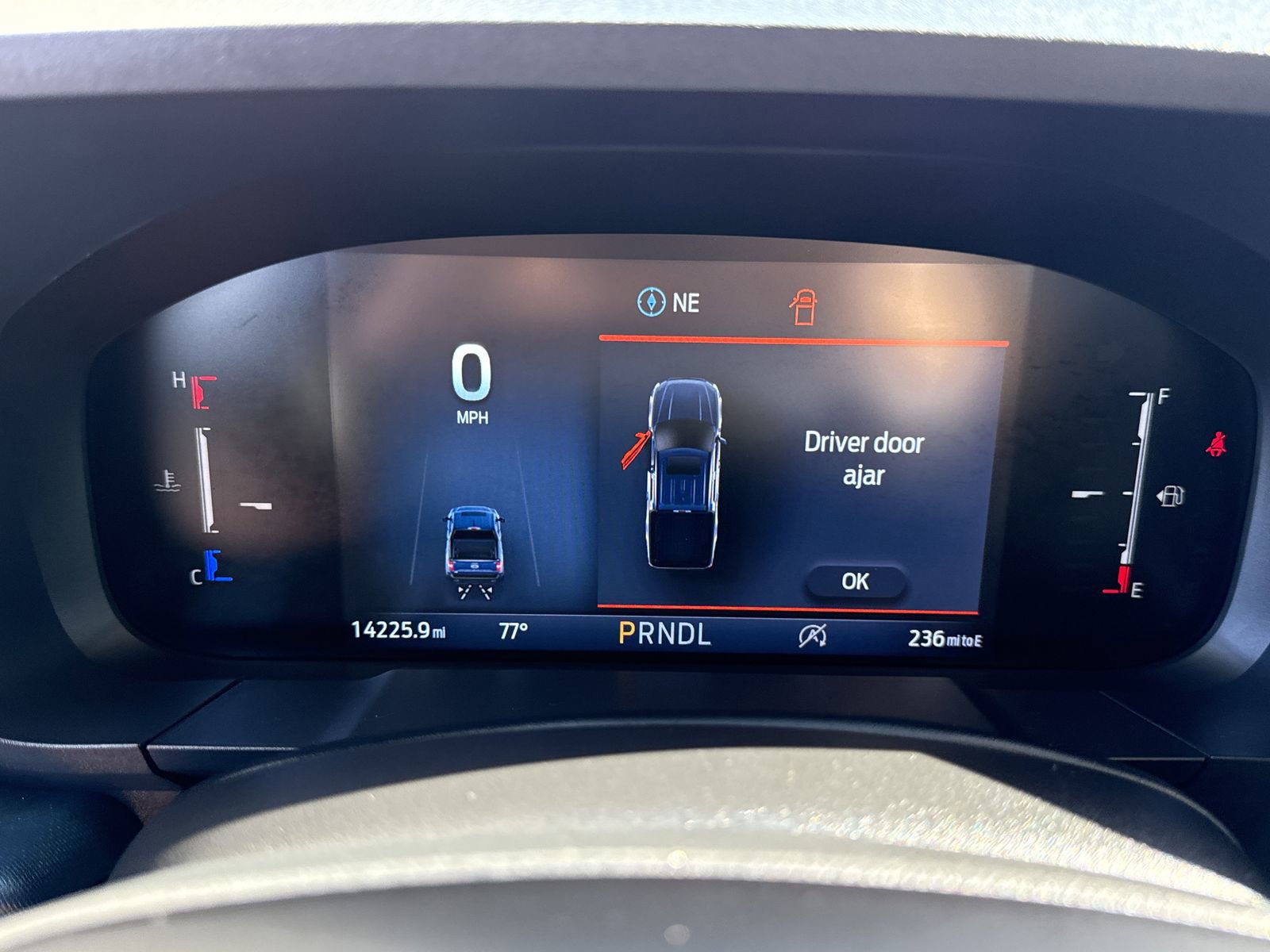 Certified 2025 Ford Maverick XL w/ Equipment Group 102A image 28