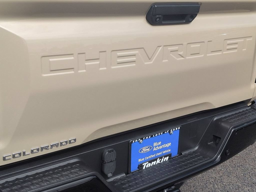 Used 2023 Chevrolet Colorado Trail Boss w/ Technology Package AWD/4WD image 26
