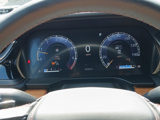 Used 2025 Jeep Grand Cherokee Summit AWD/4WD image 8