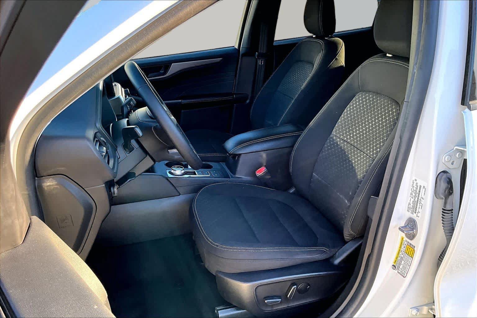 Certified 2023 Ford Escape Active FWD image 10