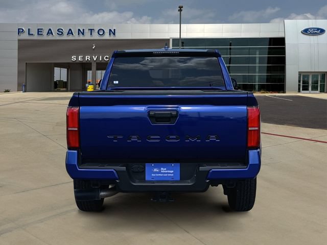 Used 2025 Toyota Tacoma SR5 RWD image 4