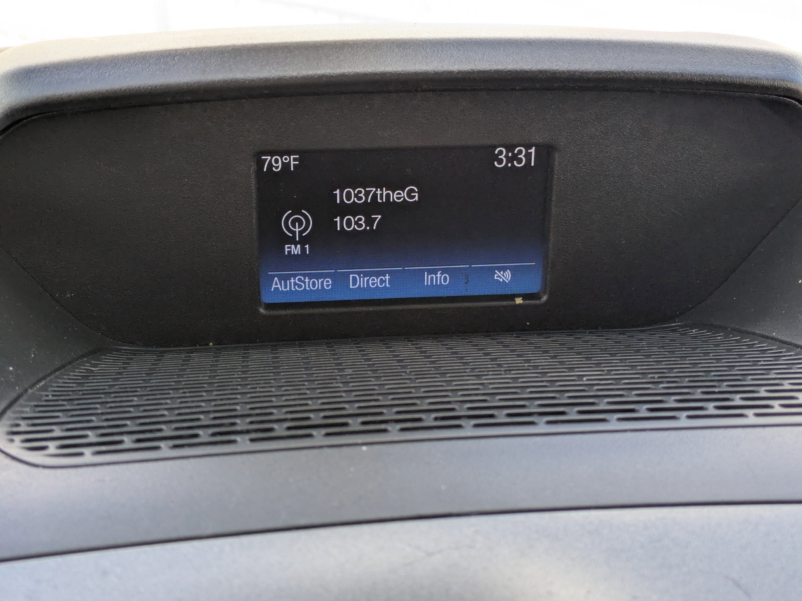 Certified 2019 Ford Transit 150 130 Low Rf w/ Interior Upgrade Package image 20