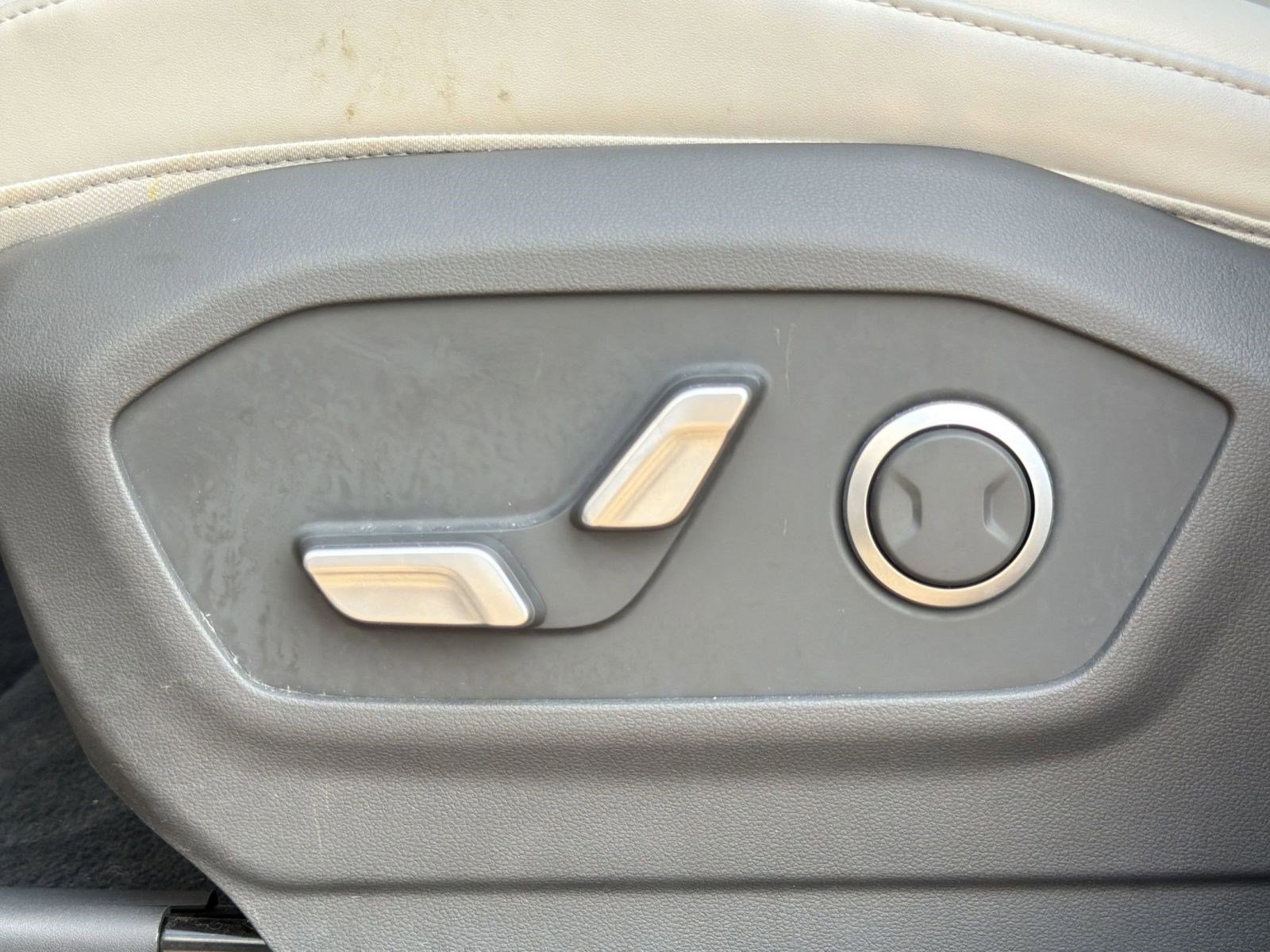 Used 2024 Hyundai Santa Fe SEL FWD image 13