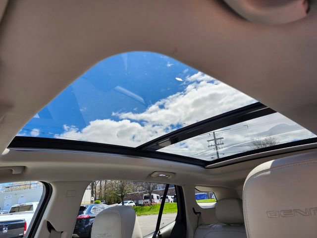Used 2019 GMC Terrain Denali w/ Advanced Safety Package AWD/4WD image 20