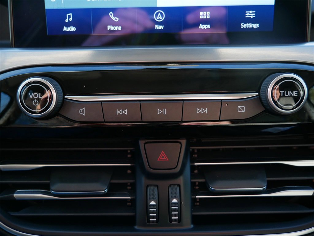 Certified 2022 Ford Escape Titanium image 23