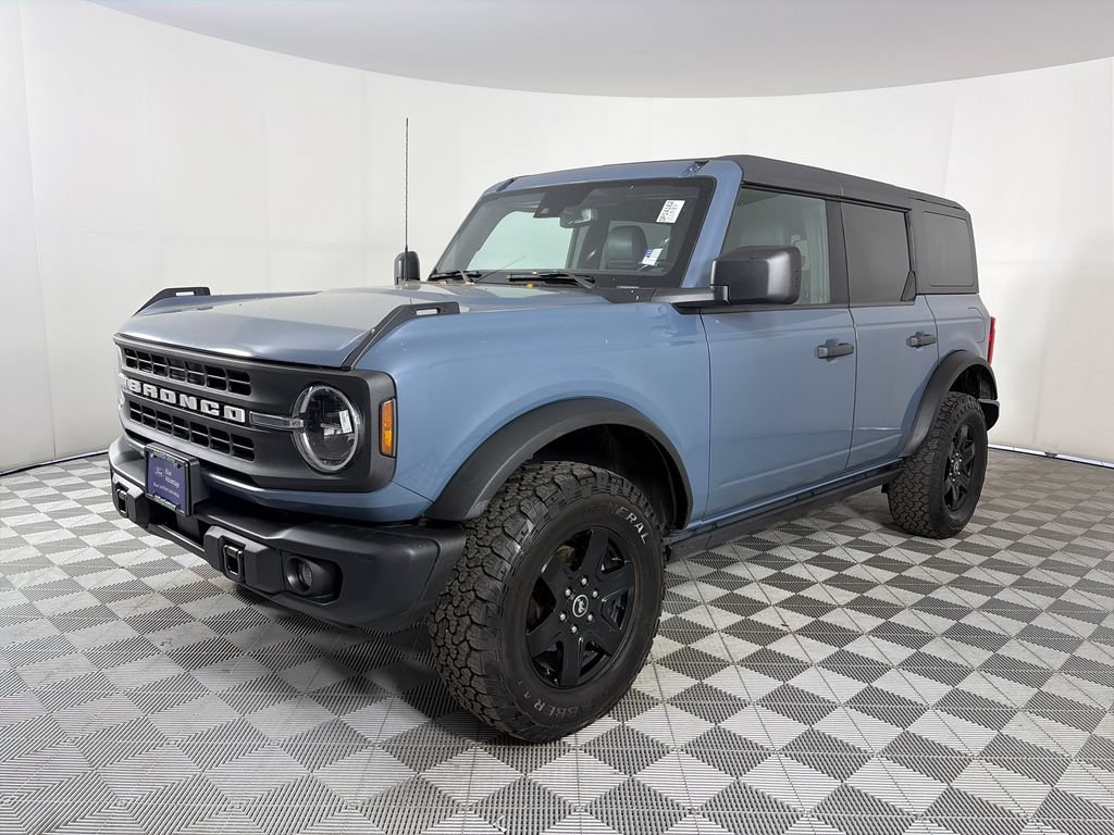 Certified 2023 Ford Bronco Black Diamond AWD/4WD image 3