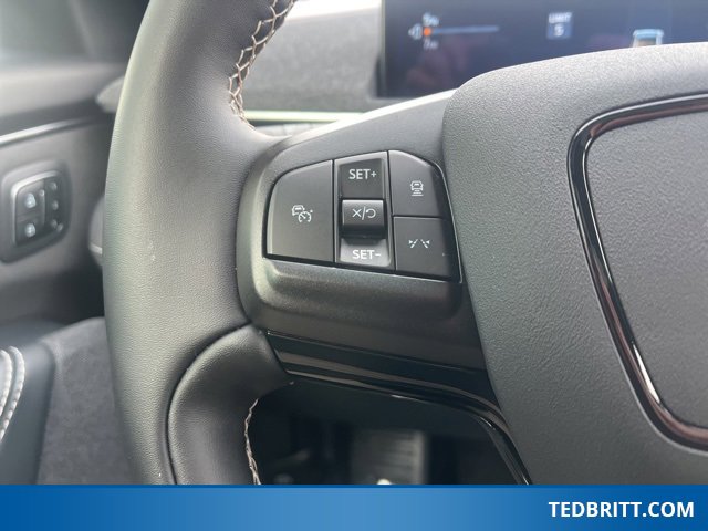 Certified 2025 Ford Mustang Mach-E GT image 30