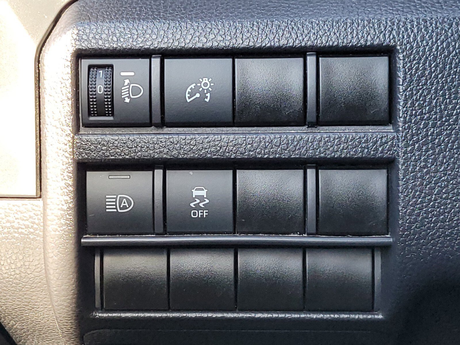 Used 2024 Toyota Tacoma SR image 21