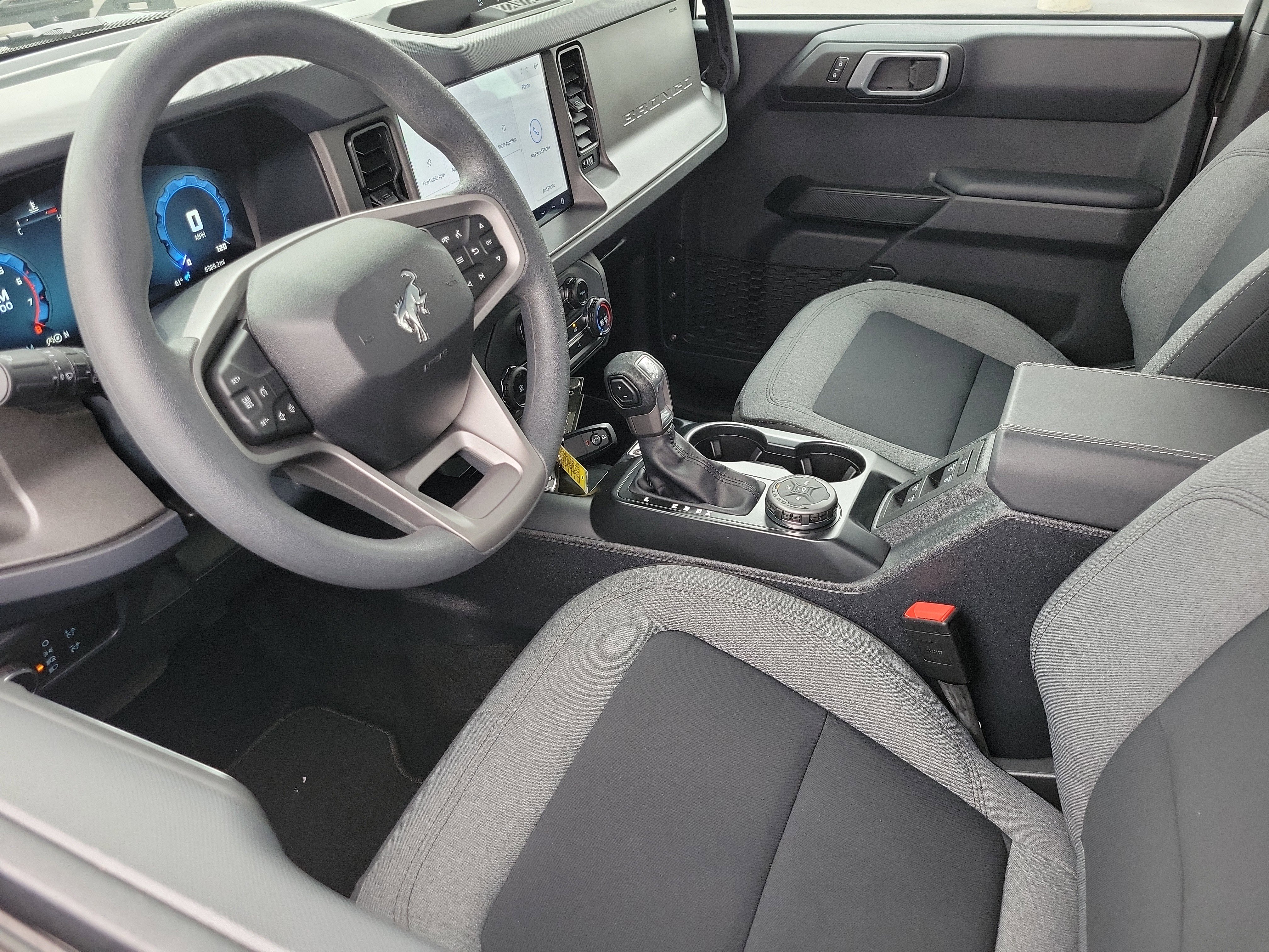 Certified 2025 Ford Bronco 4-Door AWD/4WD image 3