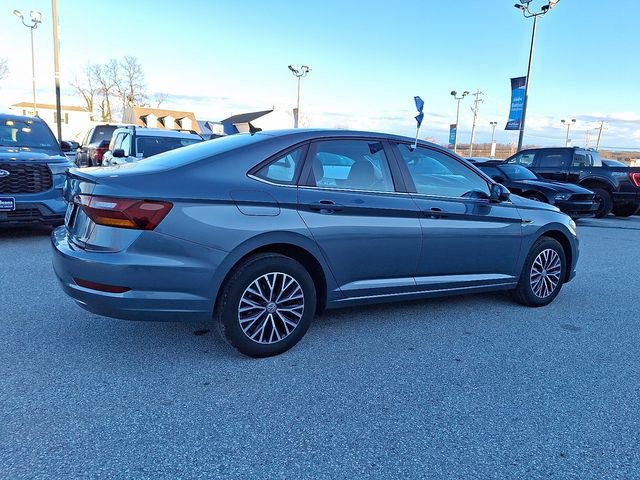 Used 2019 Volkswagen Jetta SEL w/ Cold Weather Package image 12