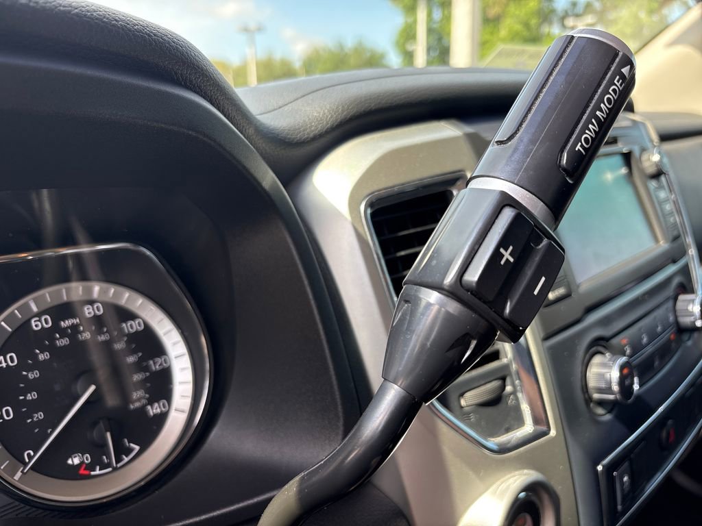 Used 2019 Nissan Titan SV RWD image 37