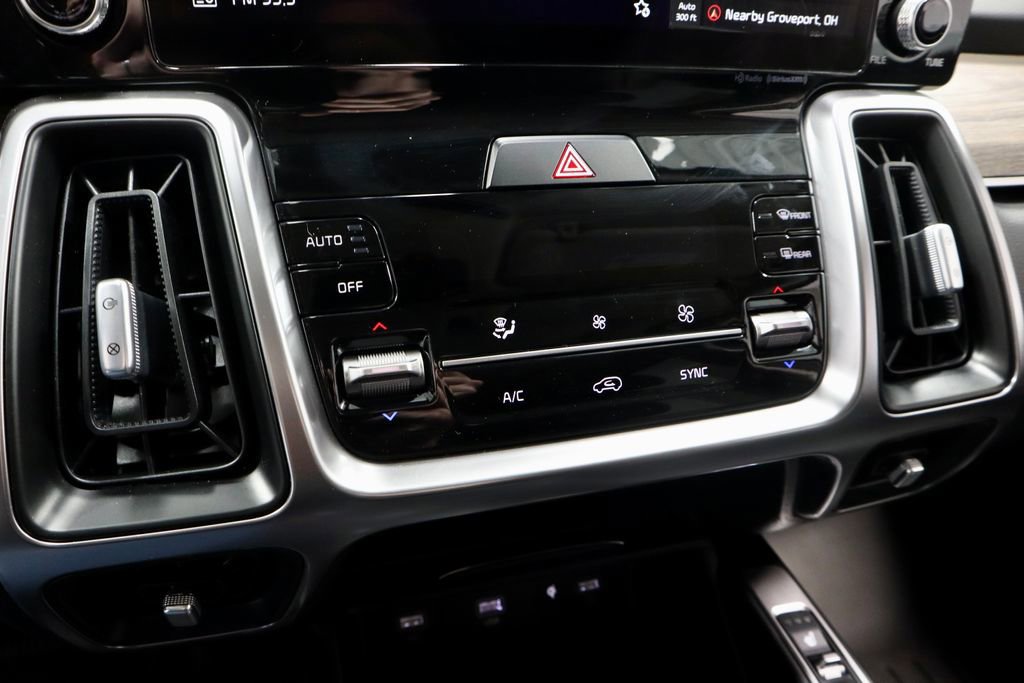 Used 2023 Kia Sorento S w/ Panoramic Sunroof Package image 37