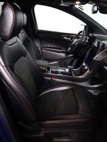 Certified 2023 Ford Edge ST-Line AWD/4WD image 9