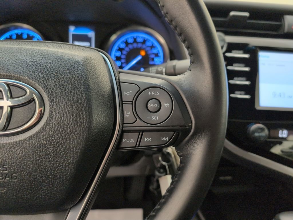 Used 2018 Toyota Camry SE image 40