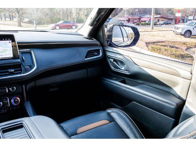 Used 2023 GMC Yukon AT4 w/ Technology Package image 15
