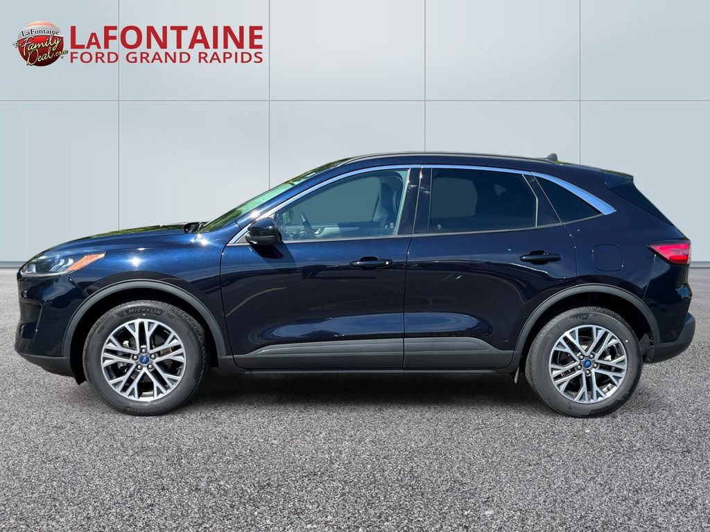 Certified 2021 Ford Escape SEL w/ Class II Trailer Tow Package AWD/4WD image 4