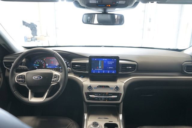 Certified 2023 Ford Explorer XLT w/ Equipment Group 202A image 31