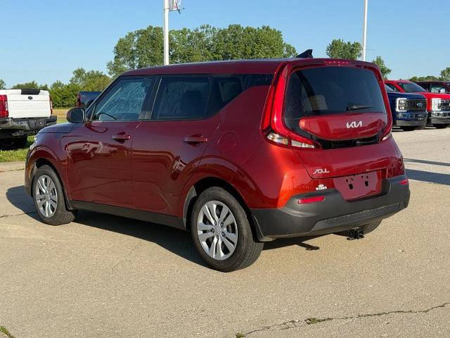 Used 2022 Kia Soul LX FWD image 3