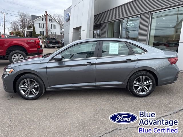 Used 2024 Volkswagen Jetta SE image 9
