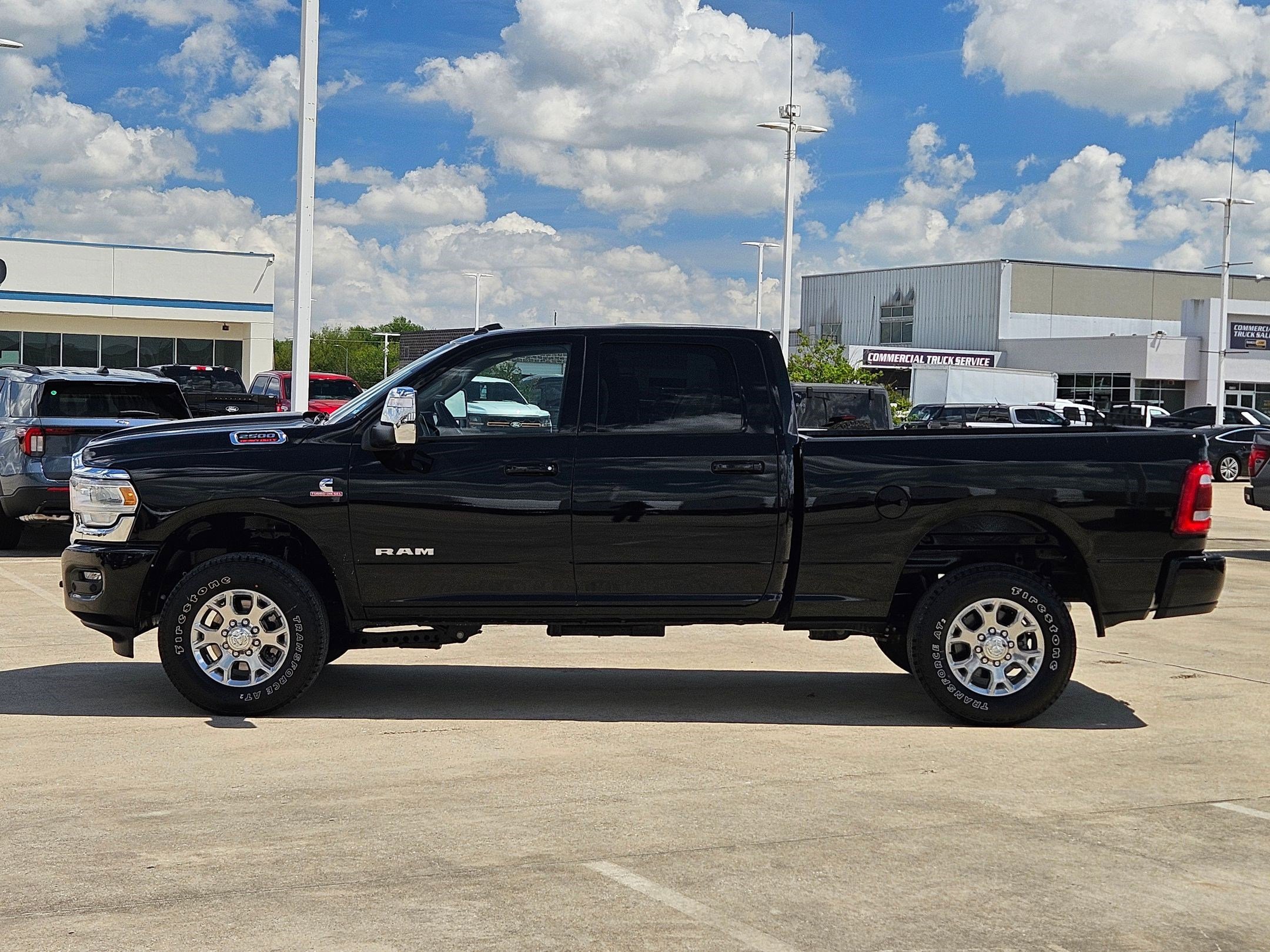 Used 2024 RAM 2500 Laramie w/ Safety Group AWD/4WD image 9