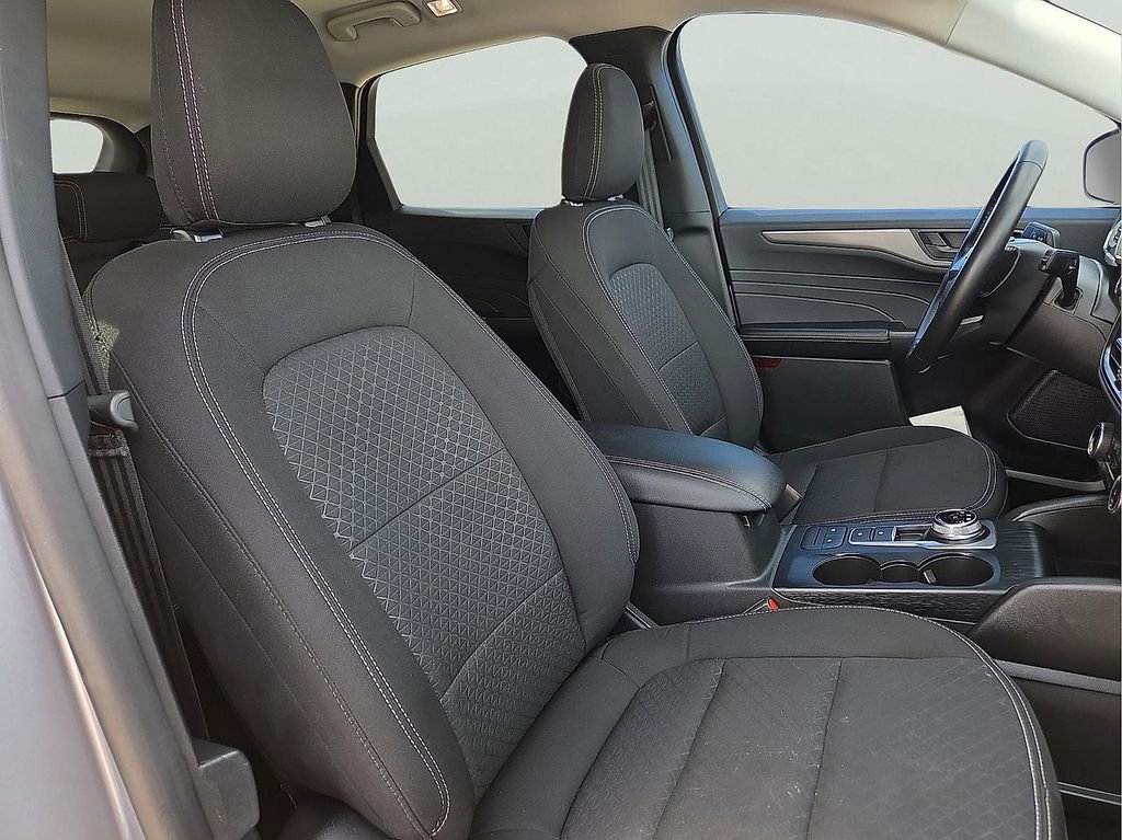 Certified 2024 Ford Escape Active FWD image 8