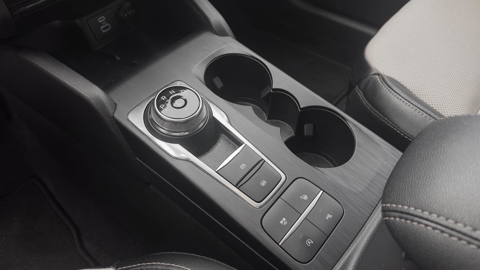 Certified 2022 Ford Escape Titanium w/ Titanium Elite Package image 15