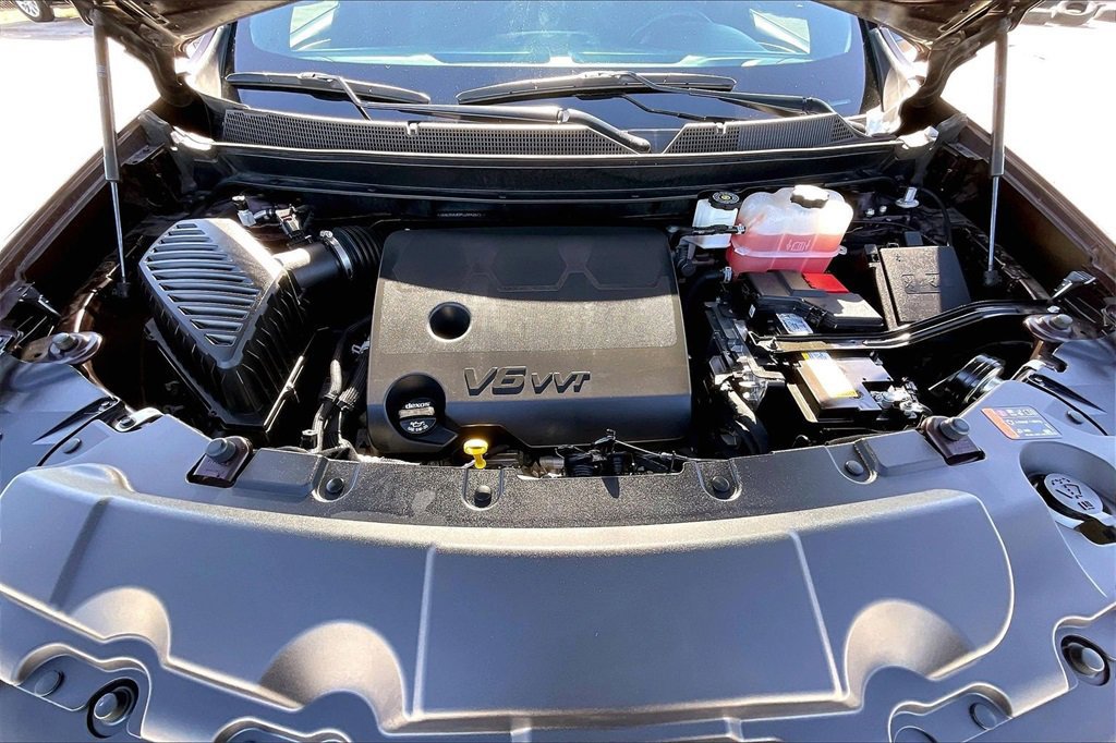 Used 2023 Chevrolet Traverse LT image 31