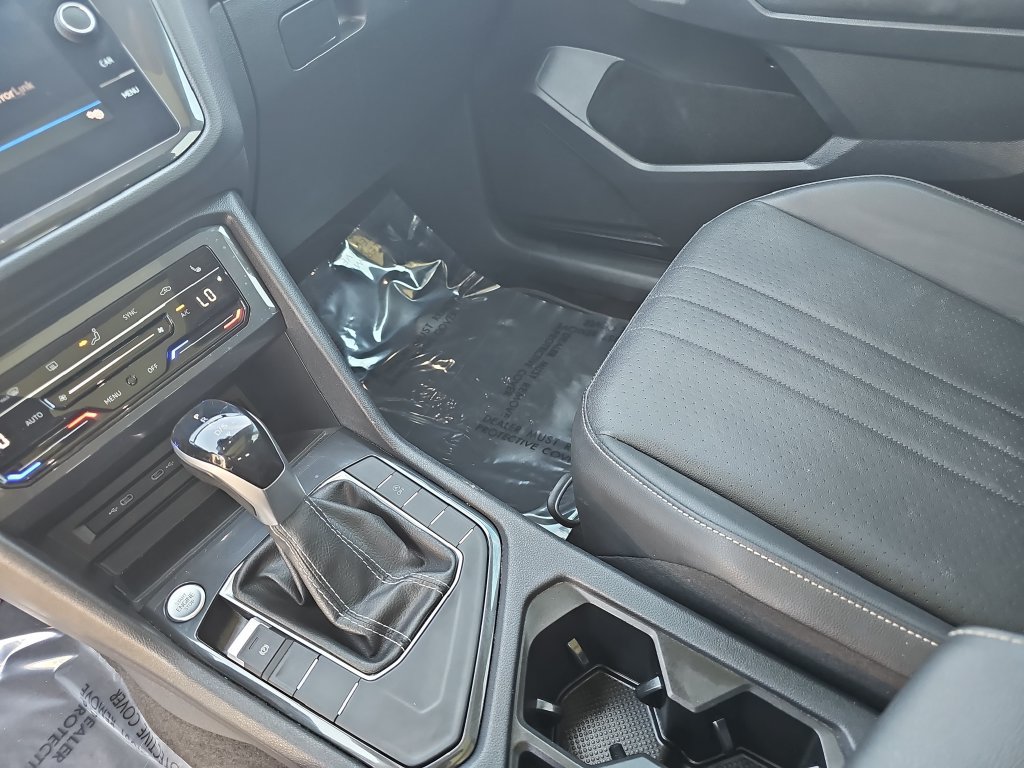Used 2023 Volkswagen Tiguan SE FWD image 23