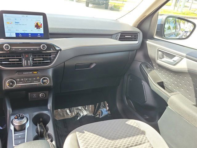 Certified 2020 Ford Escape SE image 20