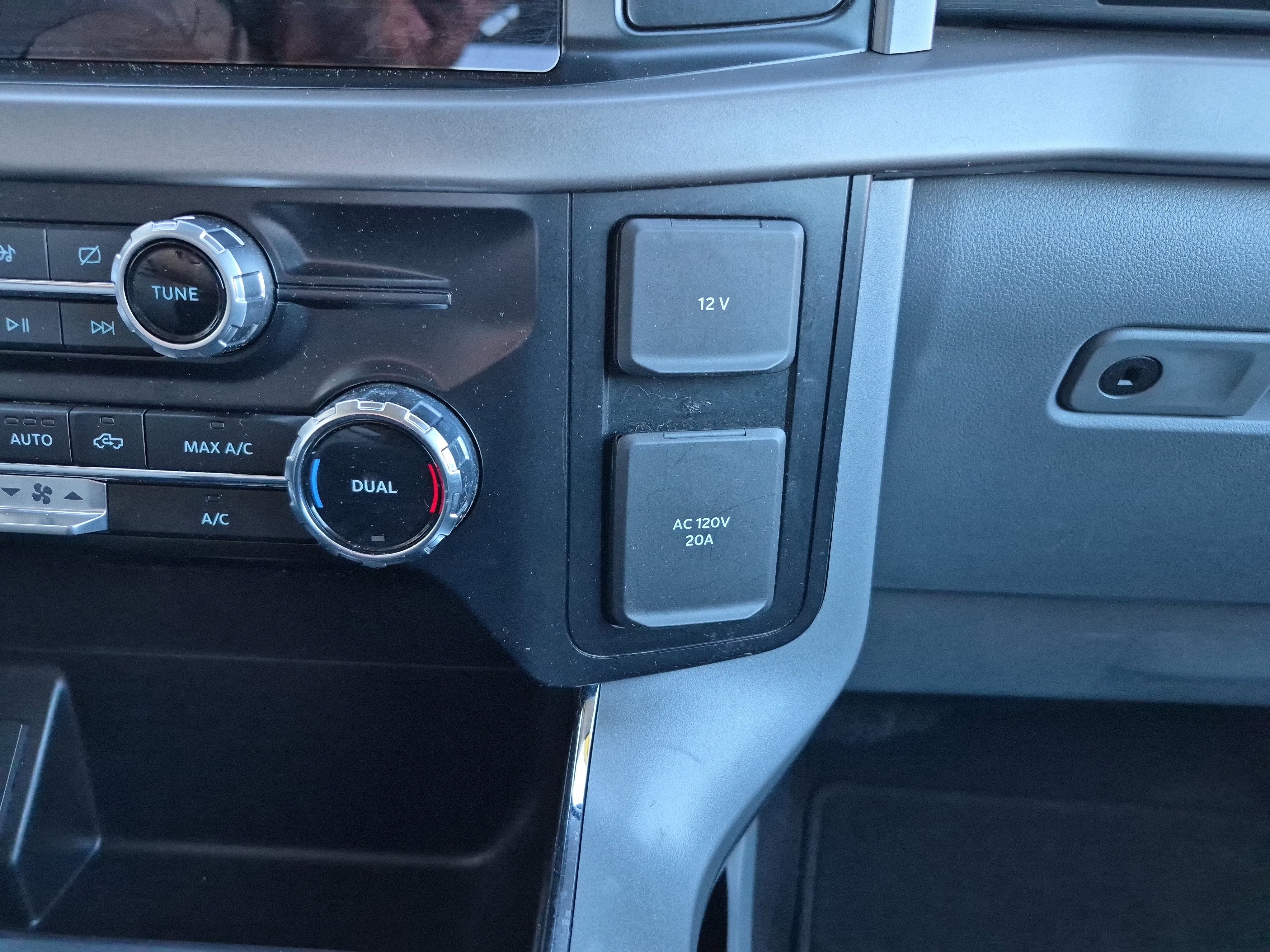 Certified 2024 Ford F150 XLT w/ Mobile Office Package image 37