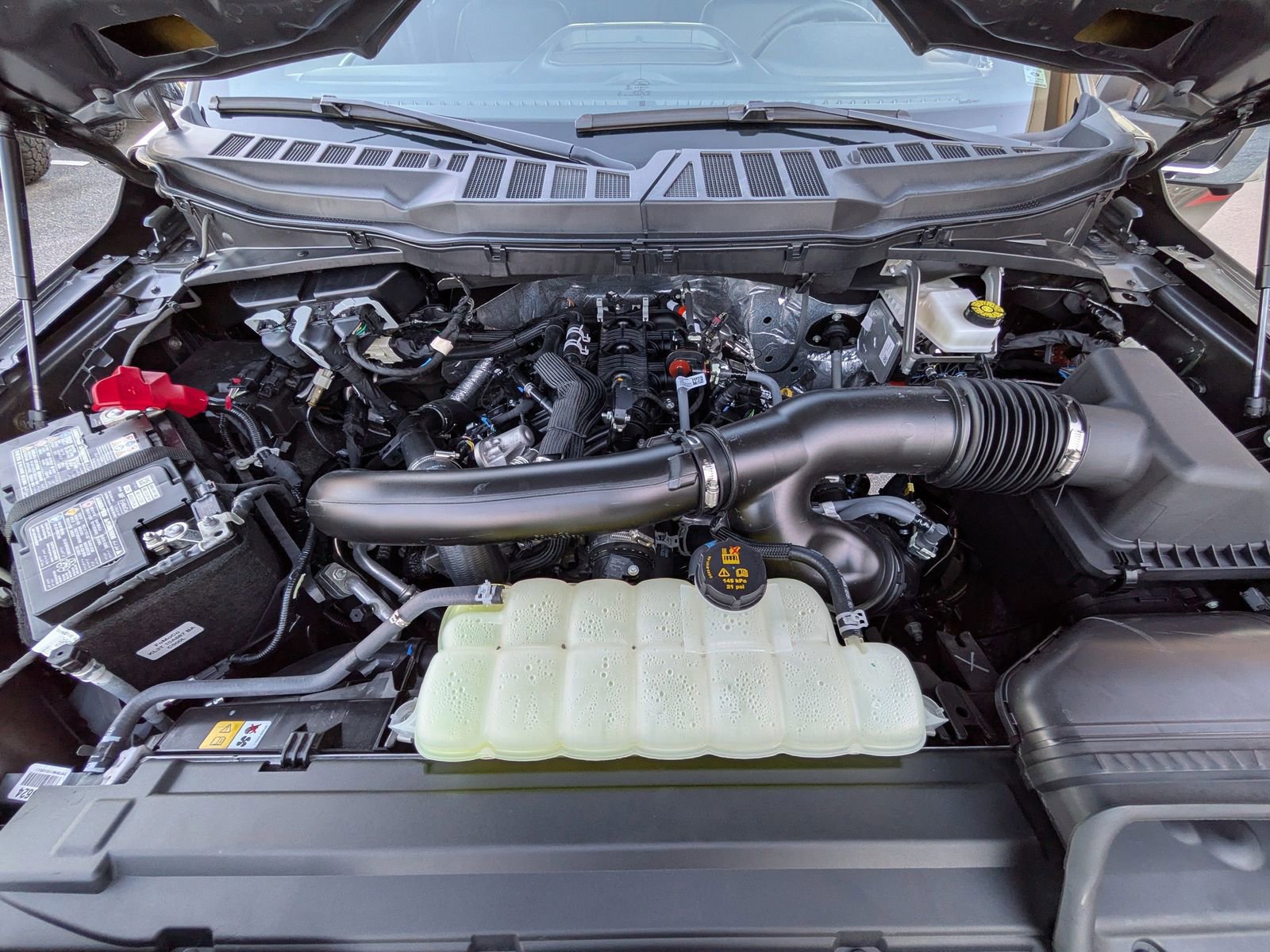 Certified 2025 Ford F150 Lariat w/ Equipment Group 501A Mid image 10