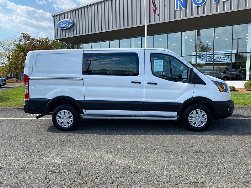 Certified 2025 Ford Transit 250 Low Roof w/ Exterior Upgrade Package RWD image 5