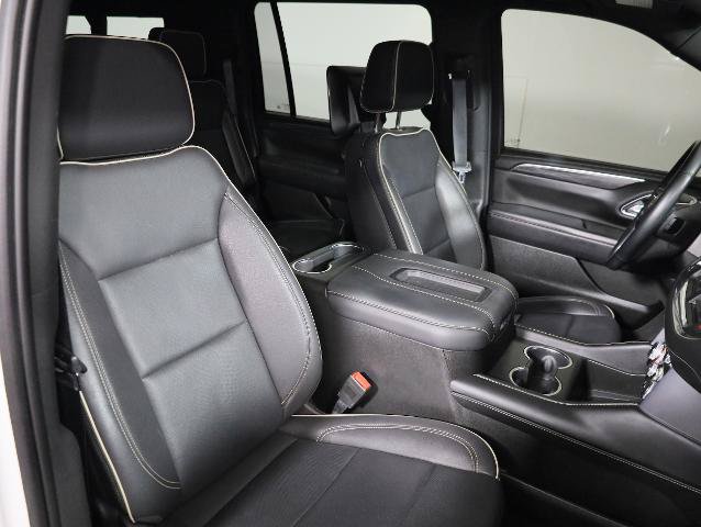 Used 2023 GMC Yukon XL SLT w/ SLT Premium Package AWD/4WD image 8