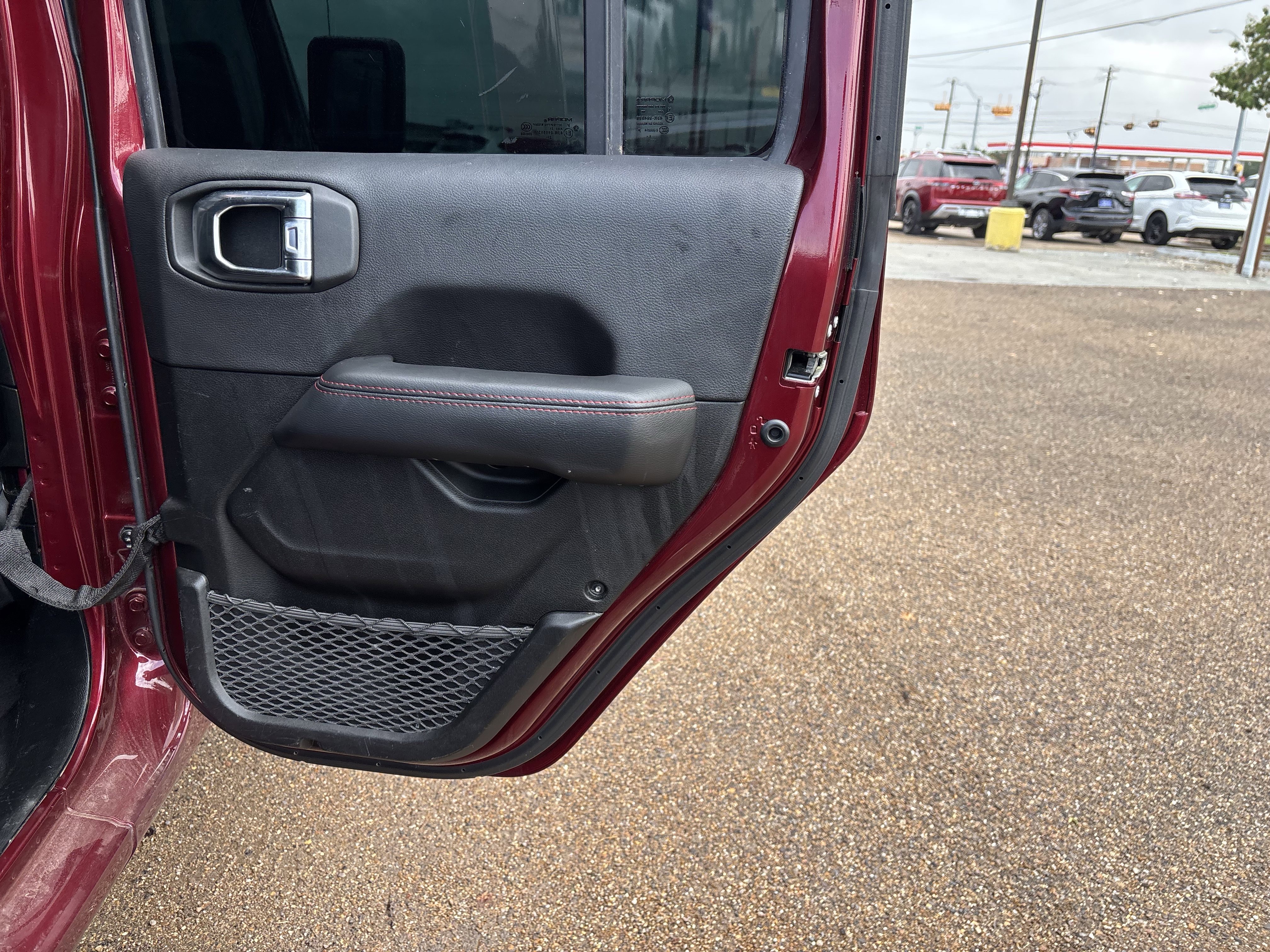 Used 2022 Jeep Gladiator Rubicon w/ LED Lighting Group AWD/4WD image 18