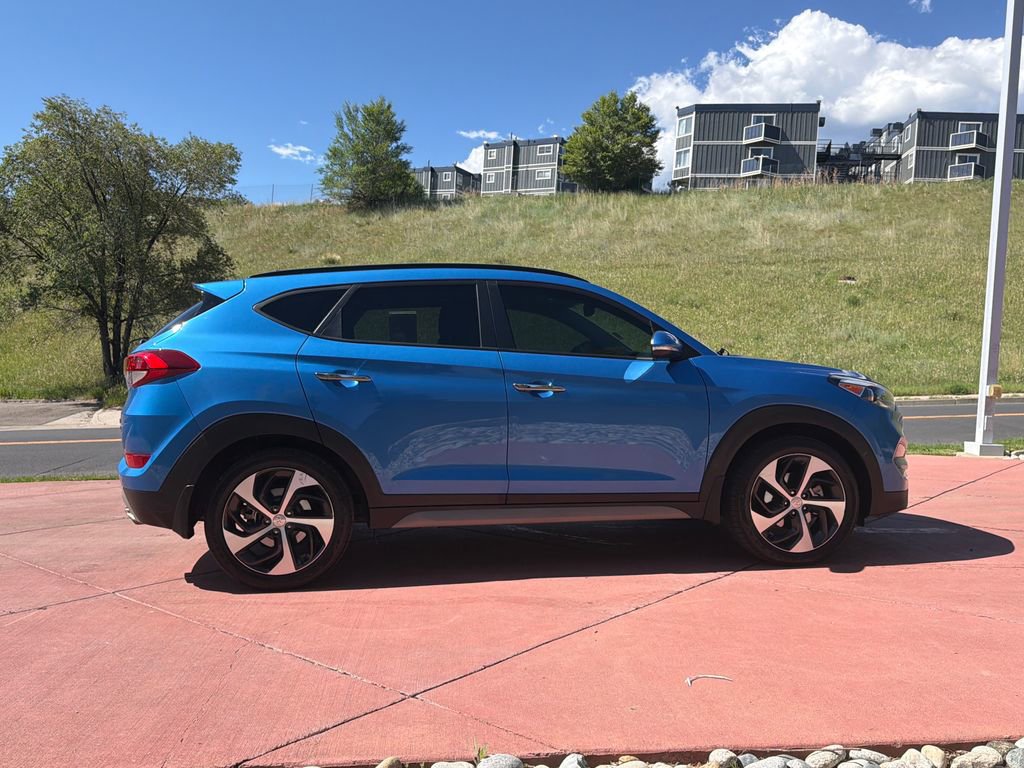 Used 2017 Hyundai Tucson Limited w/ Limited Ultimate Package 03 AWD/4WD image 9