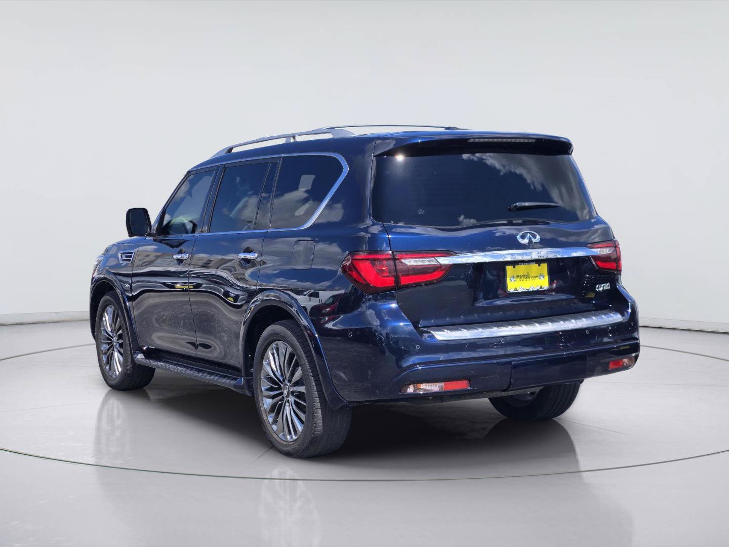 Used 2019 INFINITI QX80 Luxe w/ Proactive Package AWD/4WD image 6