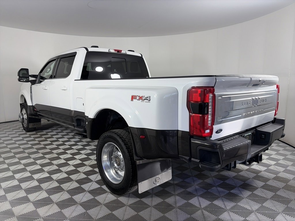 Certified 2025 Ford F450 King Ranch w/ FX4 Off-Road Package image 5