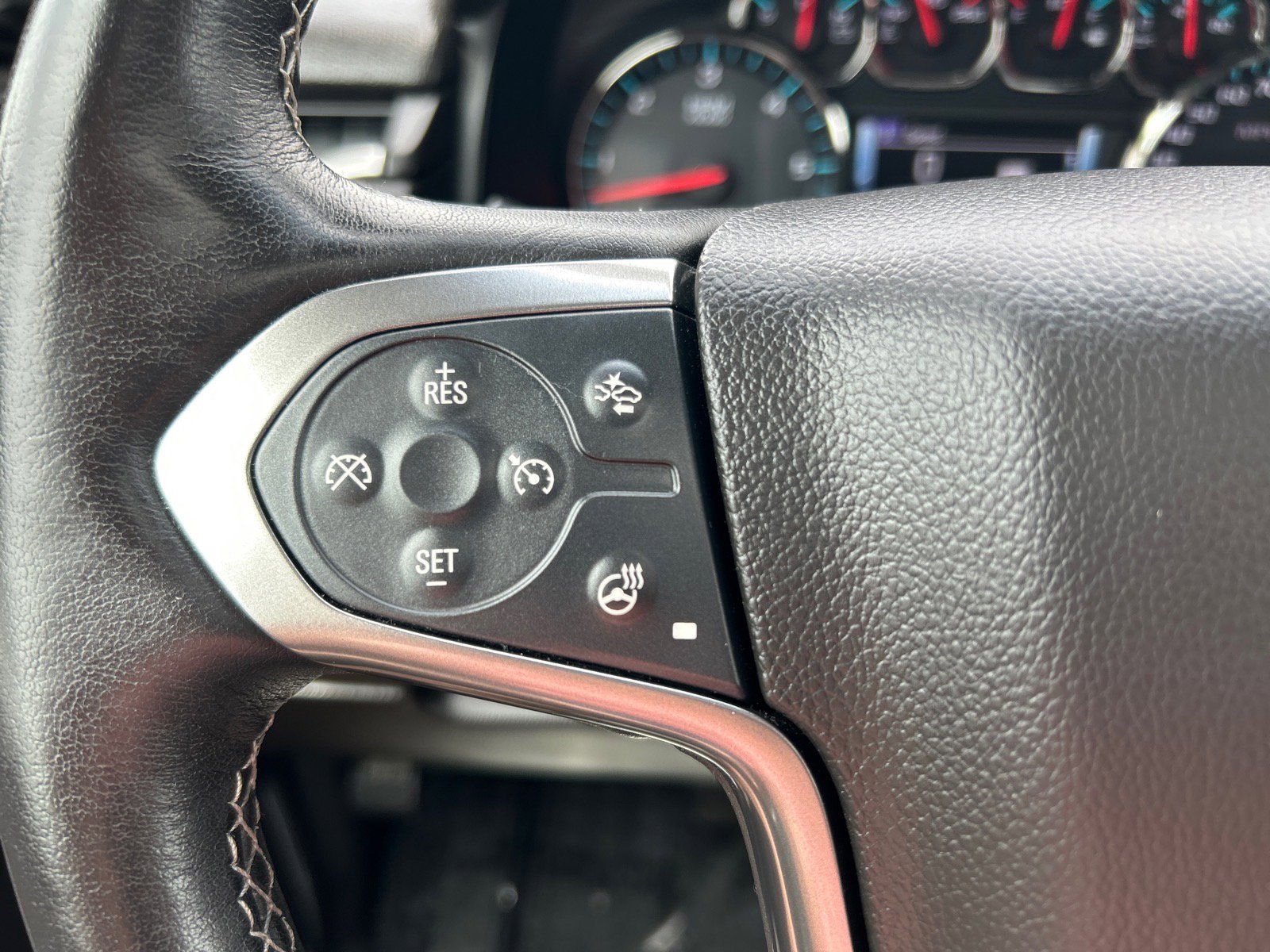 Used 2018 Chevrolet Tahoe LT AWD/4WD image 29